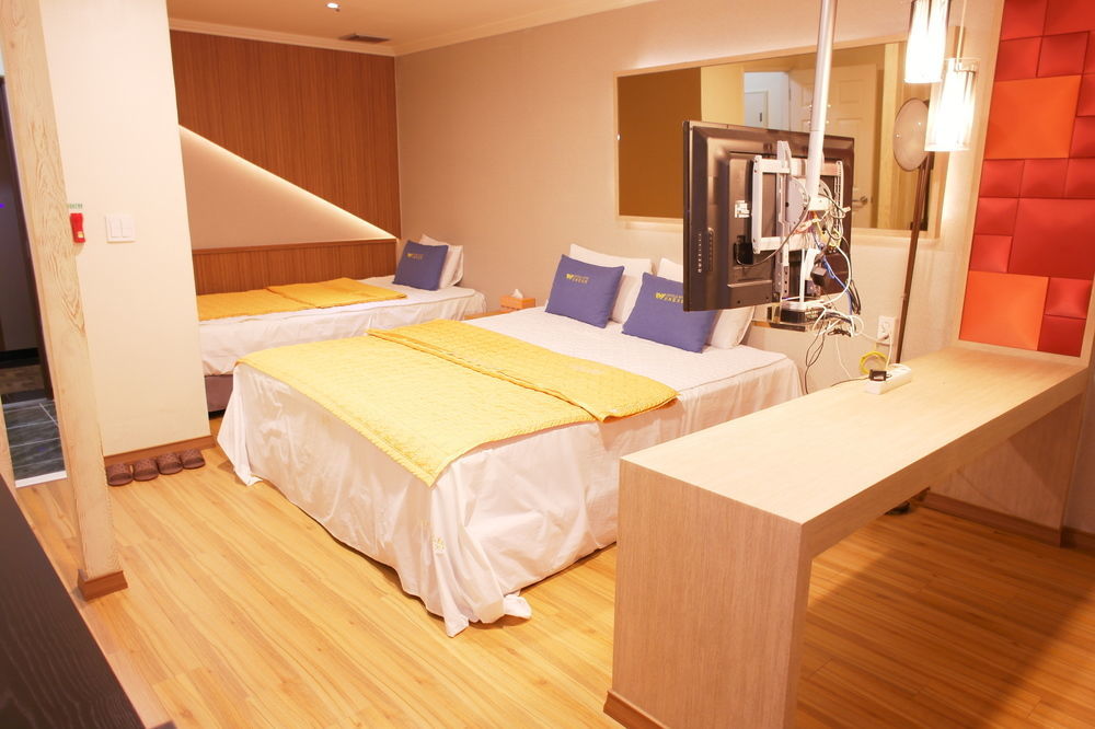 Central Hotel Cshangvon Kültér fotó
